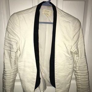 Nicole Miller Artelier Blazer -White w/ Black Trim